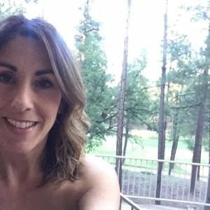 Meet your Posher, Laurie